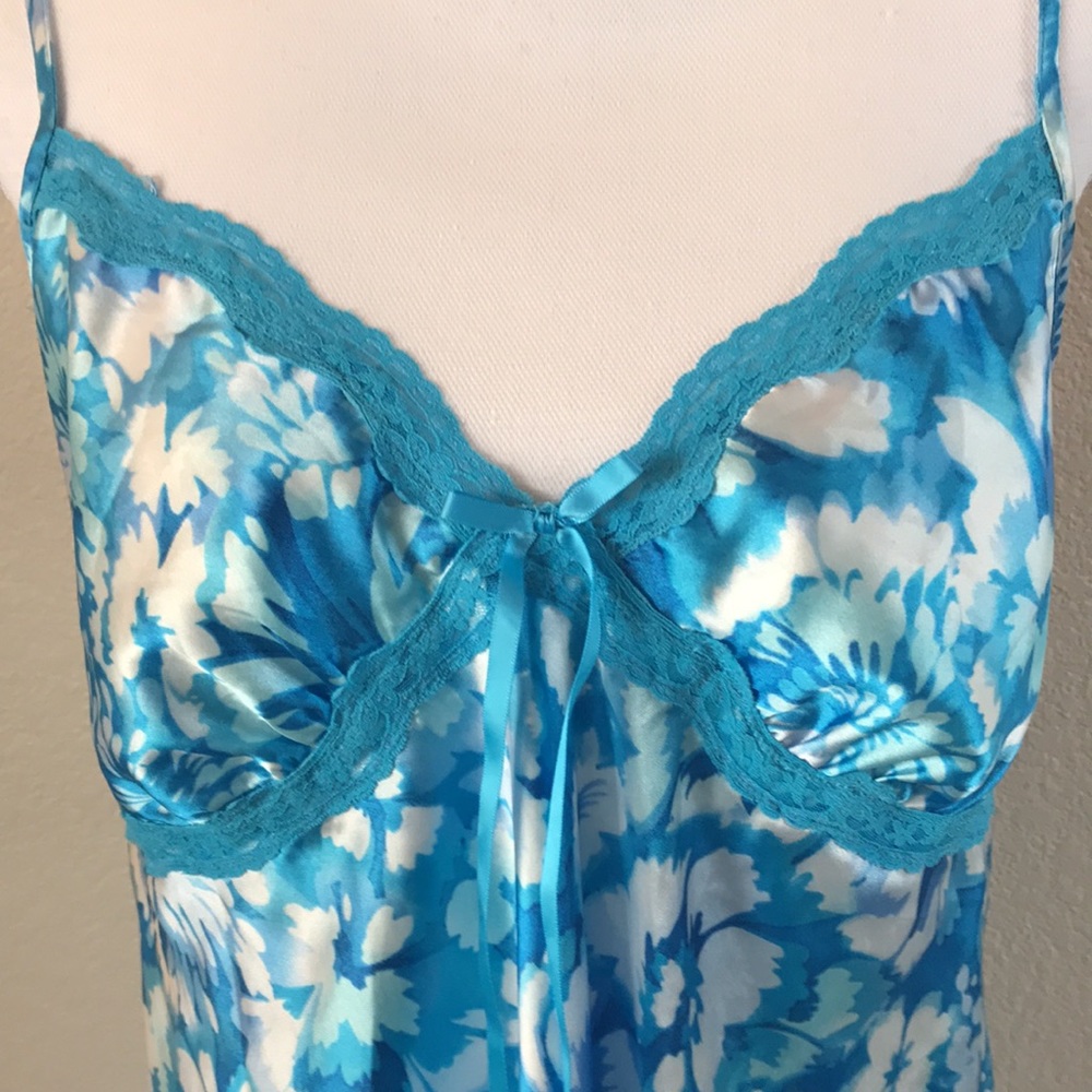 Linea Donetella Nightgown Chemise & Robe set - Picture 3 of 6